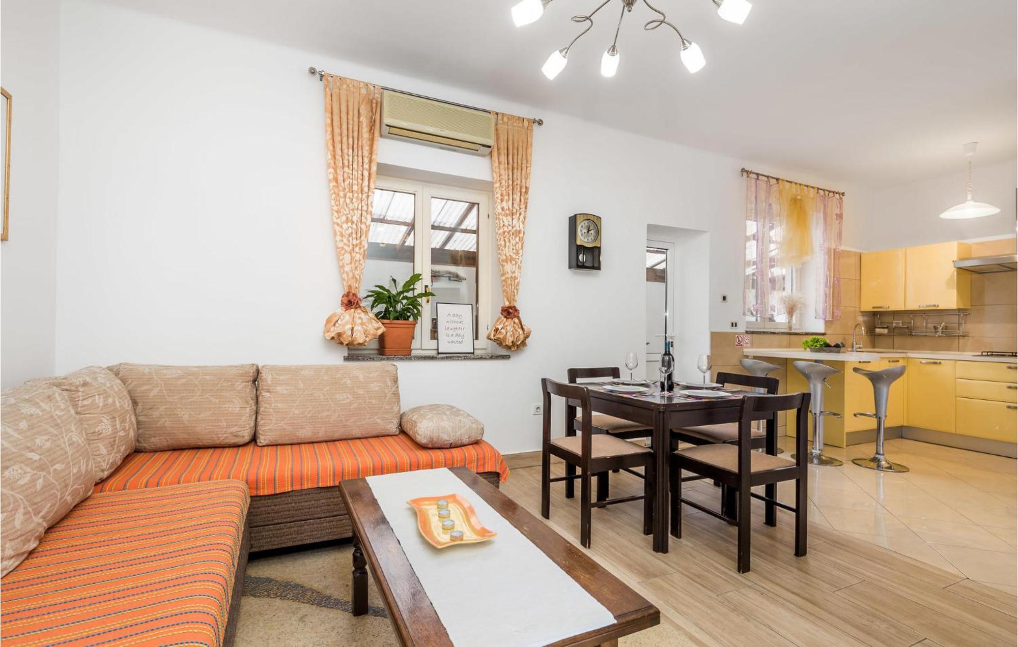 Nice Home In Opatija With Kitchen Exterior foto